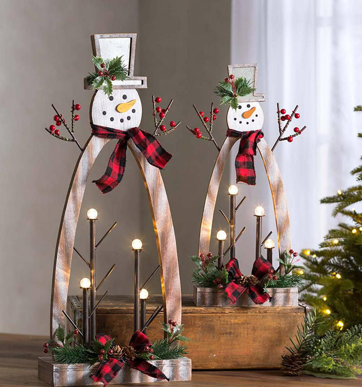 Christmas Craft Ideas For Kids - Wooden Reindeer Winter Scene